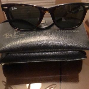 Vintage Ray Ban wayfarer sunglasses